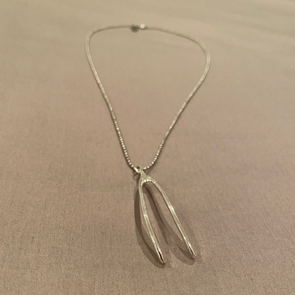 Marc Jacobs wishbone necklace - Picture 2 of 3